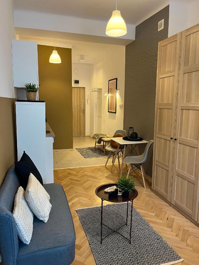 Halo Warszawa/ Hello Apartament Warszawa